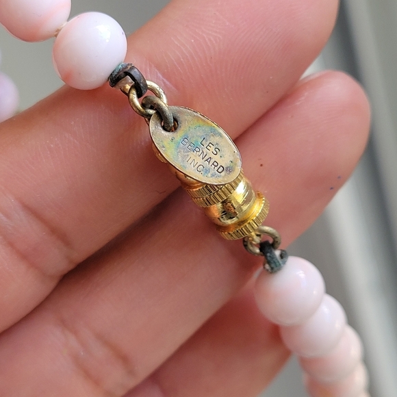 VINTAGE LES BERNARD INC NECKLACE SIGNED PINK BLUSH GLASS BEADS GOLD TONE - Picture 2 of 9